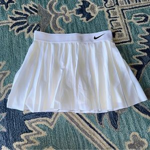 White Nike victory skirt